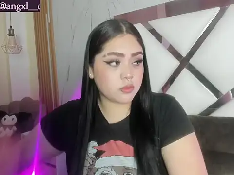 im bunny   online show from April 21, 11:50 am