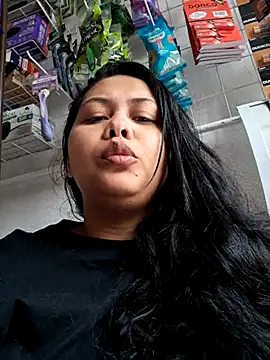 Snapshot of Alessandraa- chatting on October 1, 4:12 pm Alessandraa- online show from October 1, 4:12 pm