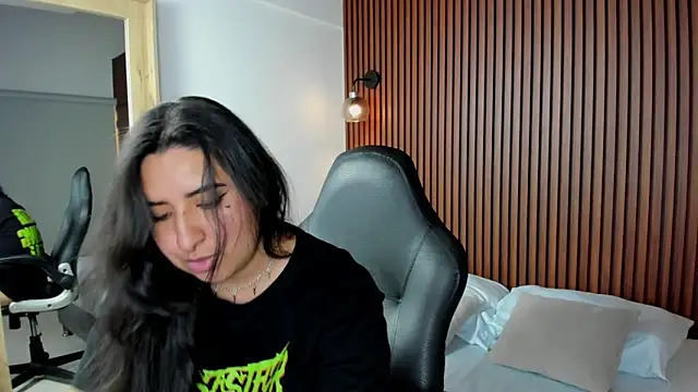 alice coopperx online show from September 19, 1:43 pm