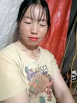 Snapshot of hera-00 chatting on September 15, 2:36 pm hera-00 online show from September 15, 2:36 pm