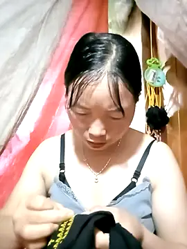 Snapshot of hera-00 chatting on October 1, 2:38 am hera-00 online show from October 1, 2:38 am