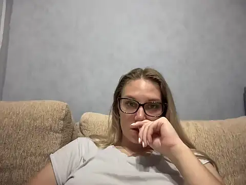 Snapshot of NikexPretty chatting on September 16, 5:32 pm NikexPretty online show from September 16, 5:32 pm