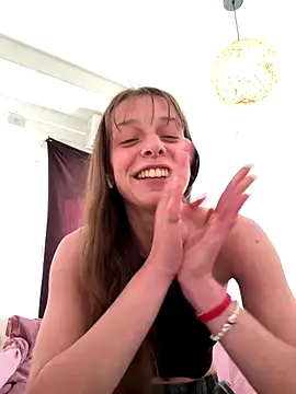 LittleJulietta online show from October 7, 12:53 pm
