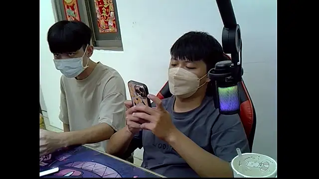 Snapshot of zhu000000 chatting on October 14, 7:22 am zhu000000 online show from October 14, 7:22 am