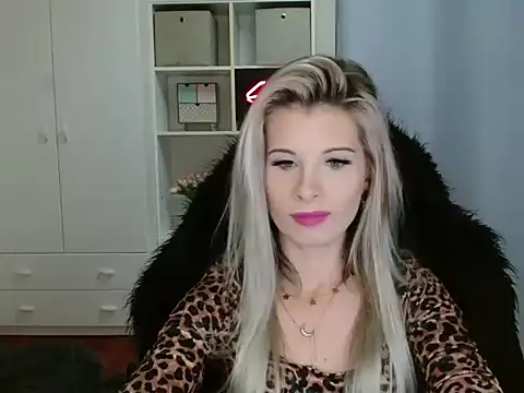 KristineGlow online show from November 3, 3:16 pm