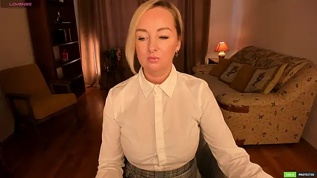 sexmom8 online show from April 23, 11:39 am