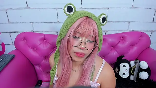 SafiroAgataaa online show from September 16, 10:29 pm