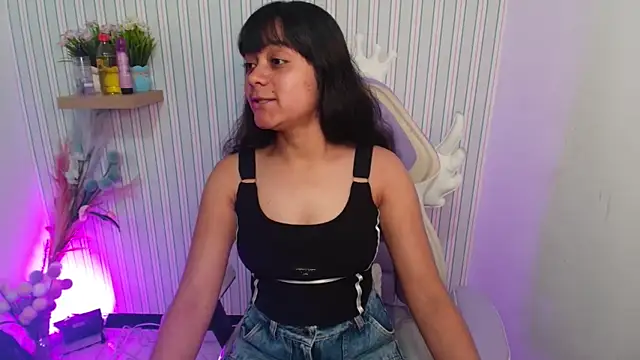 kataleya  18 online show from April 21, 7:54 pm