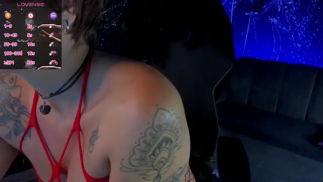 RoxanneStorm  online show from July 28, 5:27 am