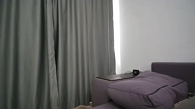 JessiLu online show from March 1, 8:25 am