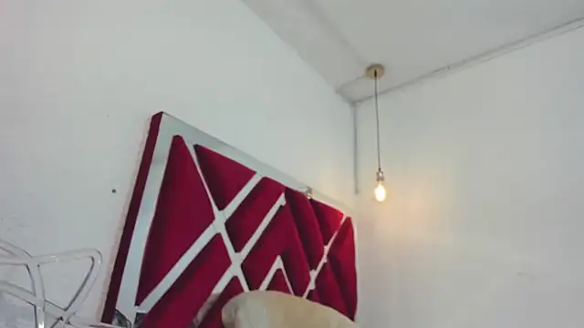 sweet Elizabeth online show from April 24, 12:30 pm