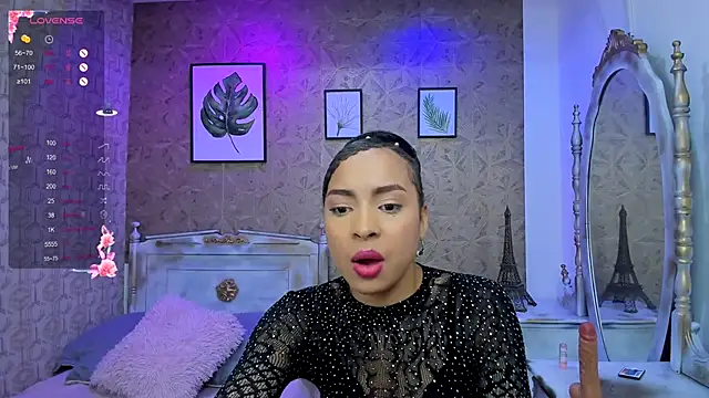 Snapshot of Lucia_jane chatting on October 6, 9:52 pm Lucia jane online show from October 6, 9:52 pm