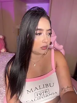 Emiily Moore1 online show from April 17, 10:01 pm