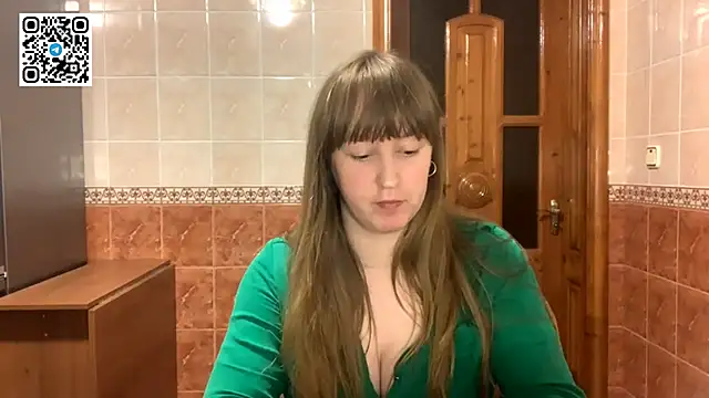 MaroonMoon  online show from November 8, 8:47 pm