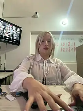 Sun Sooll  online show from May 16, 1:41 am