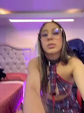 Snapshot of kiara_velvet_ chatting on October 11, 3:11 am kiara velvet online show from October 11, 3:11 am
