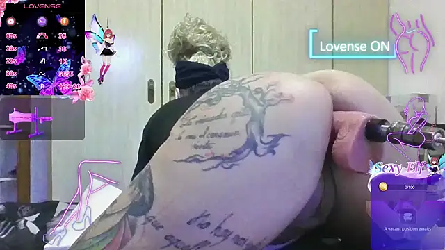 canariamorbosa online show from April 23, 7:05 pm