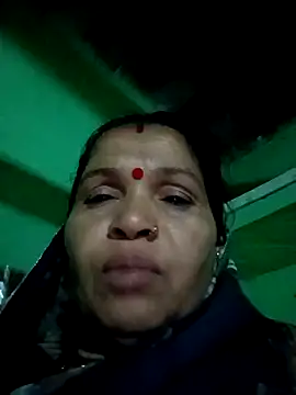 Manavi x online show from April 25, 1:52 pm