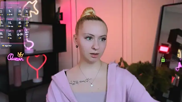 mila glow1 online show from January 17, 6:43 am