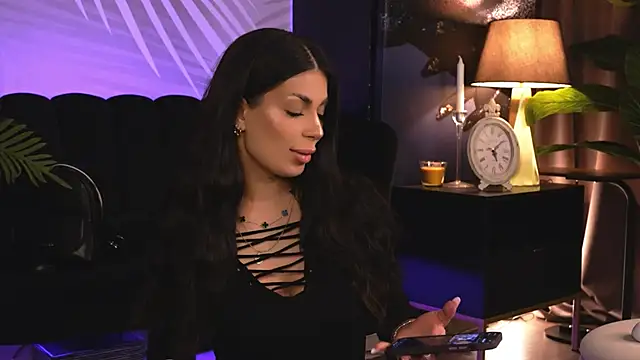 EvaRhea online show from February 24, 4:22 am