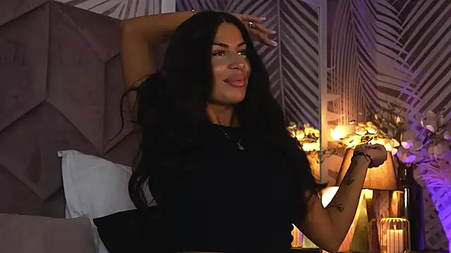 EvaRhea online show from April 27, 2:52 am