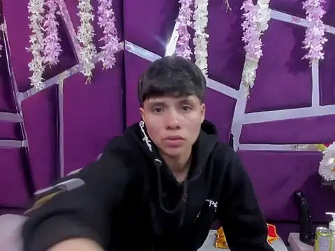 Bruno Cruzz online show from December 17, 3:00 am