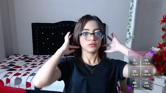 Snapshot of Coraline_Playful chatting on September 15, 12:13 pm Coraline Playful online show from September 15, 12:13 pm