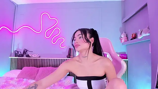 SammyRose  online show from April 23, 9:39 pm