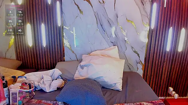 VictoriaDuart online show from December 3, 8:00 pm