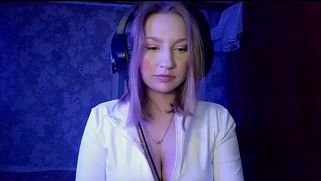 pr In cess  online show from October 6, 9:41 pm