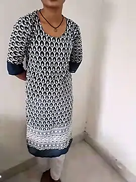 Snapshot of Student_girl2 chatting on September 14, 5:27 am Student girl2 online show from September 14, 5:27 am