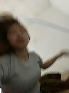 Snapshot of Mai_bb chatting on September 10, 4:40 pm Mai bb online show from September 10, 4:40 pm