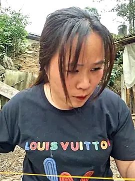 ALIENHR38 online show from April 16, 1:39 am