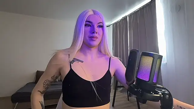 YourTrixie online show from March 21, 6:29 am