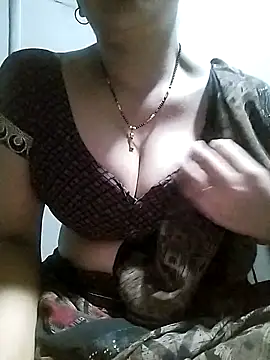 Hottestgirll online show from November 2, 7:28 pm