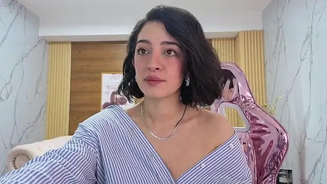 sara lopez s online show from April 27, 1:52 pm