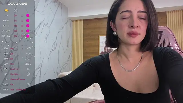 sara lopez s online show from April 20, 1:58 pm