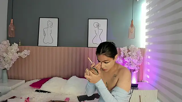 Mila Hank  online show from March 4, 12:23 pm