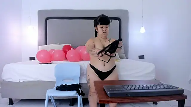 PamelaBonnet mml online show from April 25, 7:44 pm