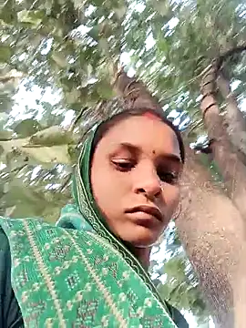 Snapshot of Idhika_Jha chatting on October 9, 11:25 am Idhika Jha online show from October 9, 11:25 am