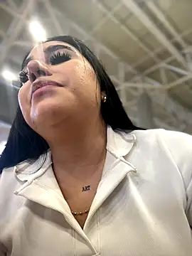 Sophie Dreamss online show from November 8, 8:25 pm