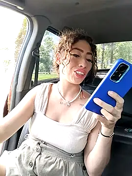 roxyrougee online show from November 7, 5:07 pm