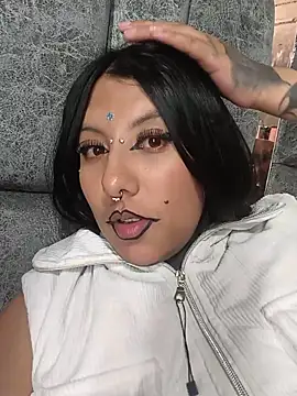 missashlyrosette online show from June 12, 3:36 am