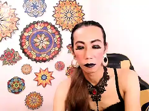 xx9inchesCOCKxx online show from October 5, 4:23 pm