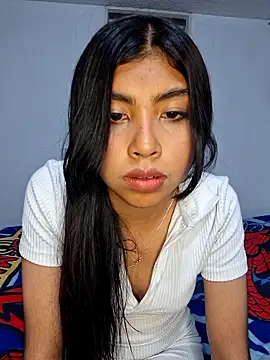 Snapshot of DianeSuns_ chatting on October 14, 1:52 am DianeSuns online show from October 14, 1:52 am