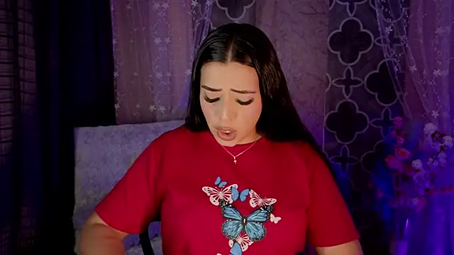 Kayleemorales online show from April 27, 5:32 pm