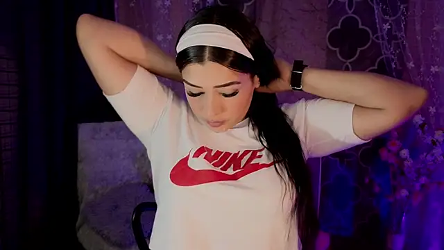 Kayleemorales online show from April 25, 5:43 pm