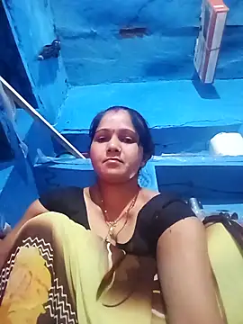 Jooli xx online show from April 22, 3:03 am