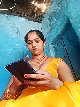 Jooli xx online show from April 23, 4:09 am