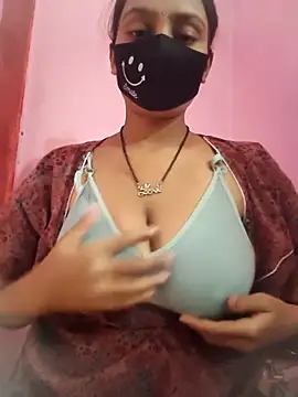 posewith online show from November 13, 8:46 am